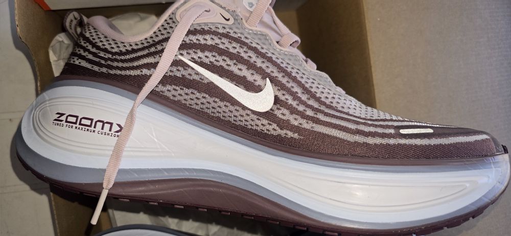 Nike Vomero Plus ( com fatura)