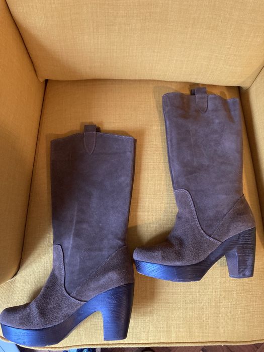 Botas de cano alto camurça