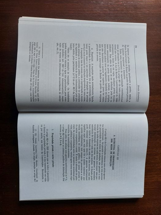 Livro Direito Económico "A Ordem Económica Portuguesa"