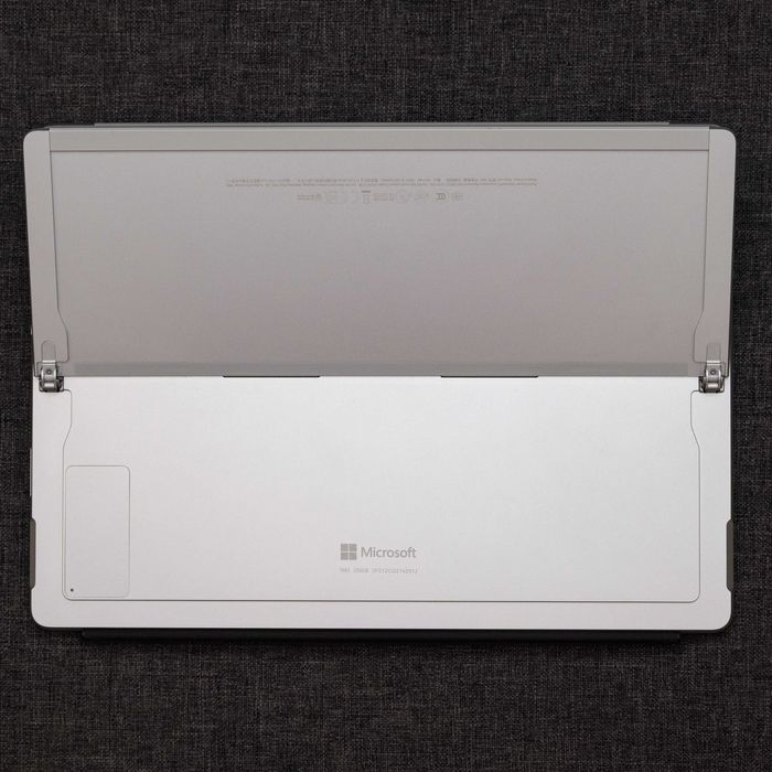 Microsoft Surface Pro 8 i5 8GB449401518975232003