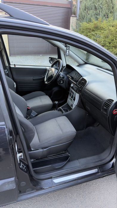 Opel Zafira 2.2 Турбодизель