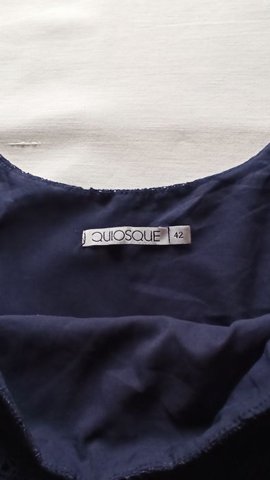 Sukienka granatowa koronkowa rozm. 42 Quiosque