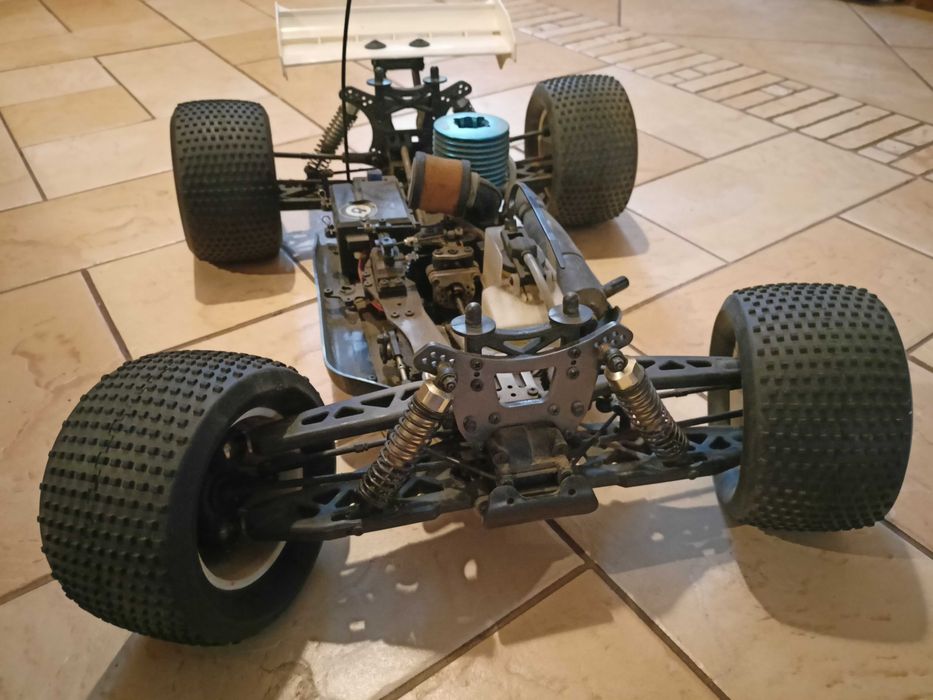 Racing Truggy 1/8 samochód zdalnie sterowany, spalinowy