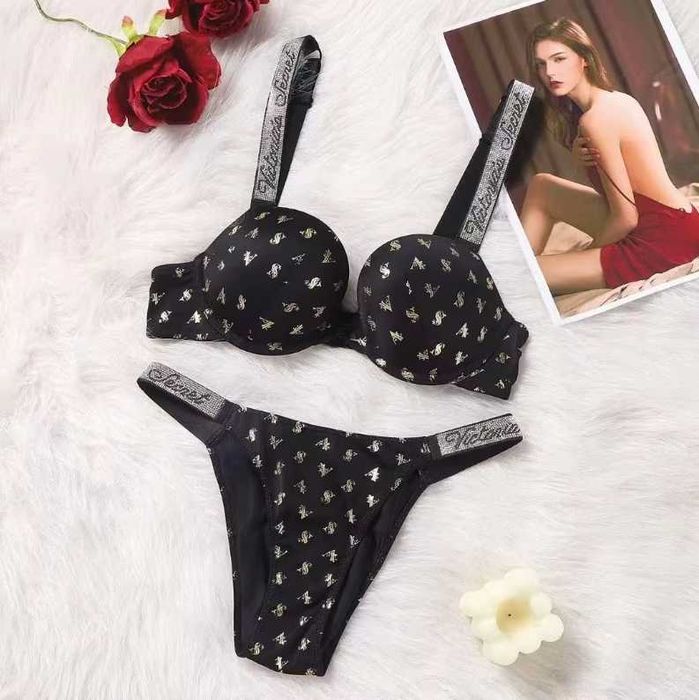 Комплект білизни стрази, камінці Victoria’s Secret. В,С (М Л ХЛ)