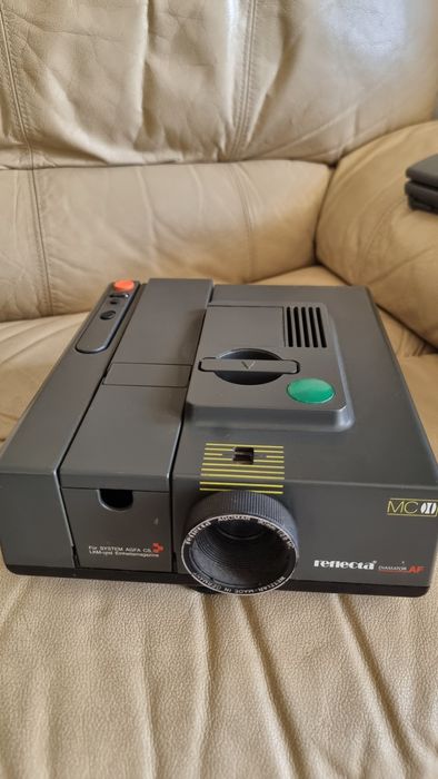 Projetor de slides Reflecta