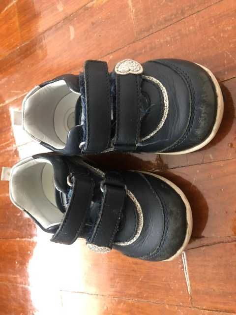Sapatos de bebé azuis Chicco tamanho 20