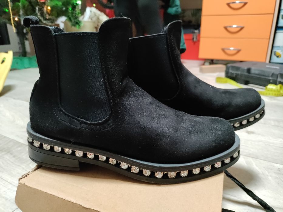 Чоботи жіночі осінні