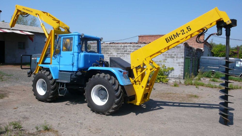 Ямобур бурильно-крановая машина БКМ-420х2.5