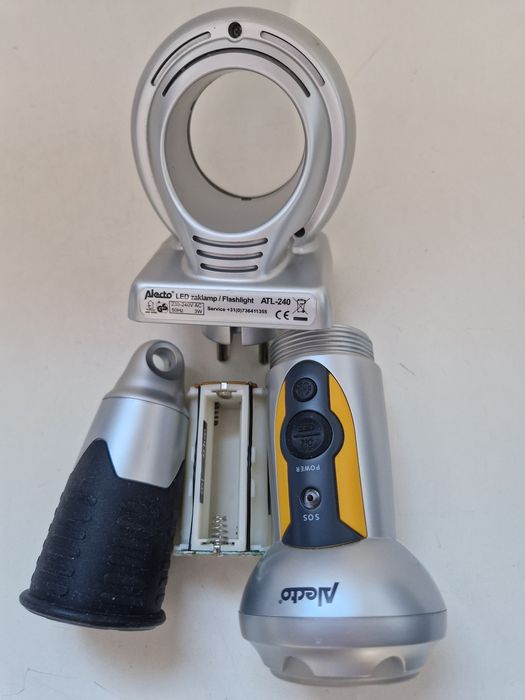 Latarka Led z adapterem do ładowania