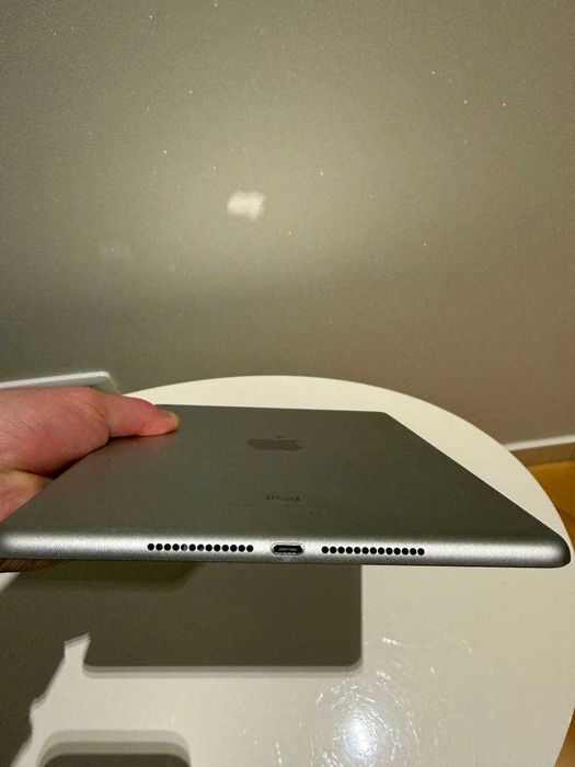 iPad 5 поколение 32GB wi-fi 2017