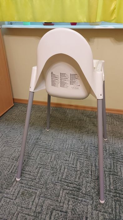 Zestaw dla dziecka: fotelik do karmienia, nocnik, krzesełko, huśtawka