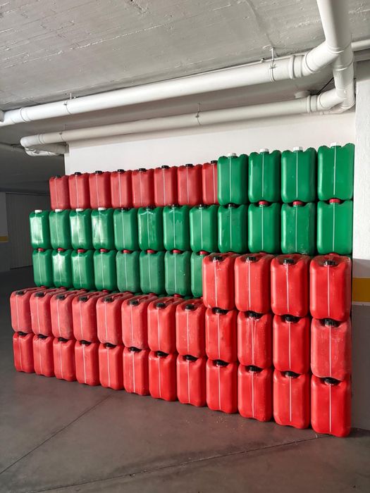 Bidões de Plástico Resistentes (10L, 20L e 25L) - Como Novos