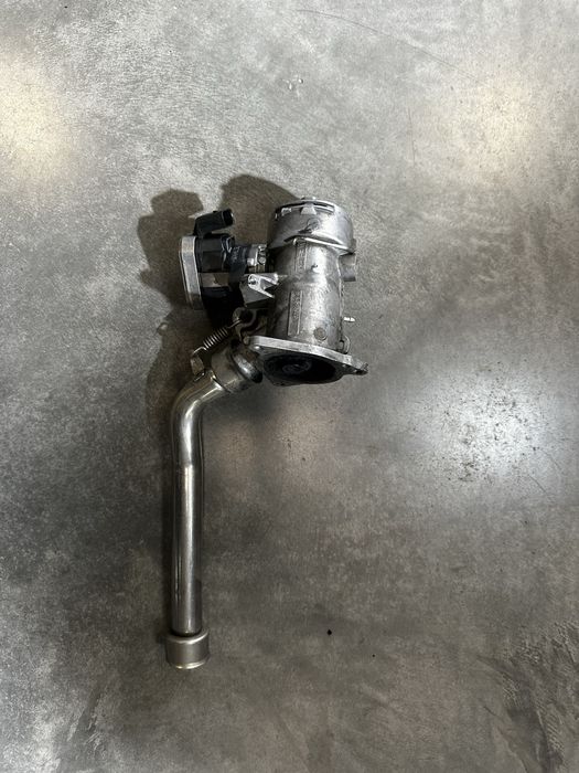 Клапан егр EGR W203  2.2 OM646 OM611