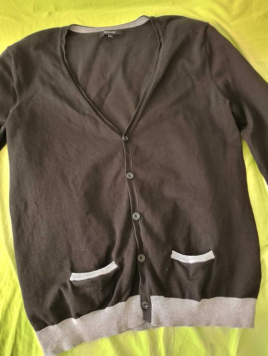 RESERVED. Sweter męski w serek