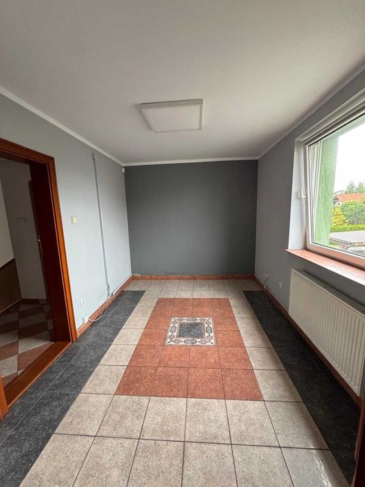 Wynajmę lokal usługowo-biurowy 150 m2 centrum Pszczyny