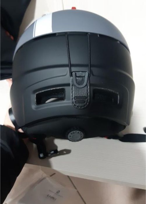 Оригінальний гірськолижний та сноуборд шолом livall