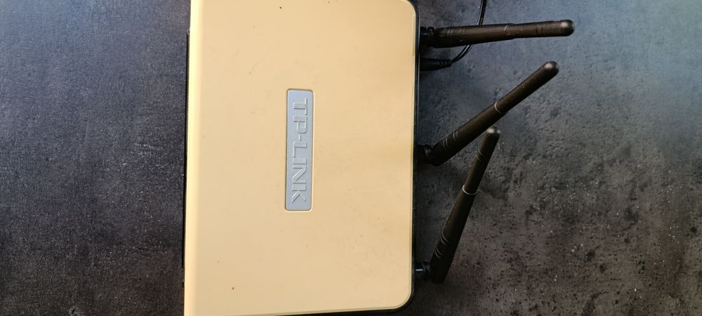 Продам роутер б/у