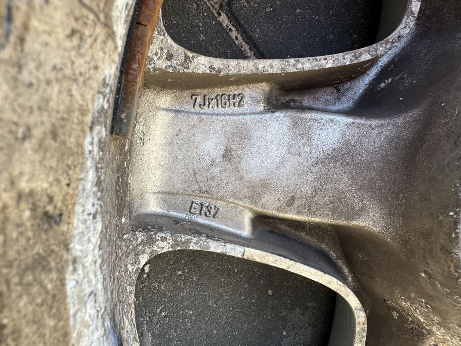 Продам титанові диски до мерседес w210:w211;w203;w124:R16 з резиною