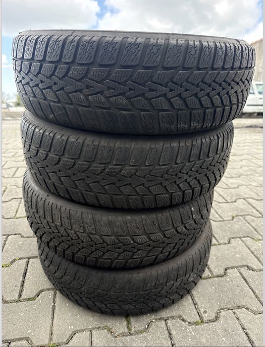 pneus 175/65 r15 Dunlop 15€