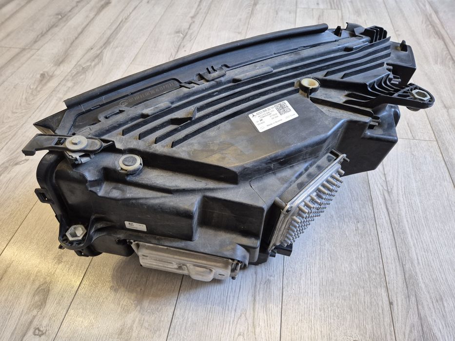 Фара права Mercedes GLC 2020-2022 USA