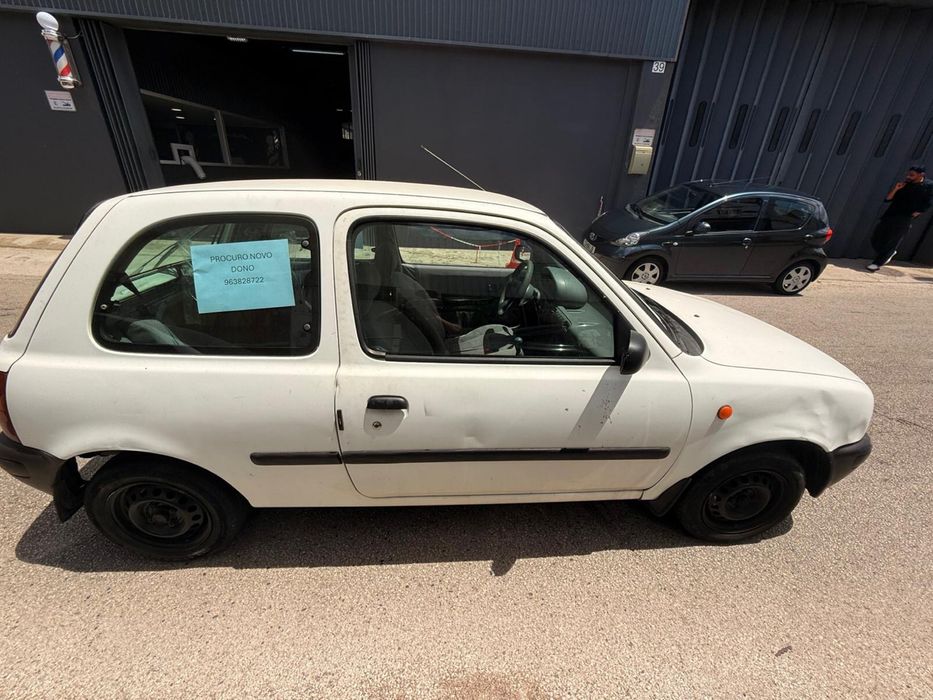 Nissan micra de 93.