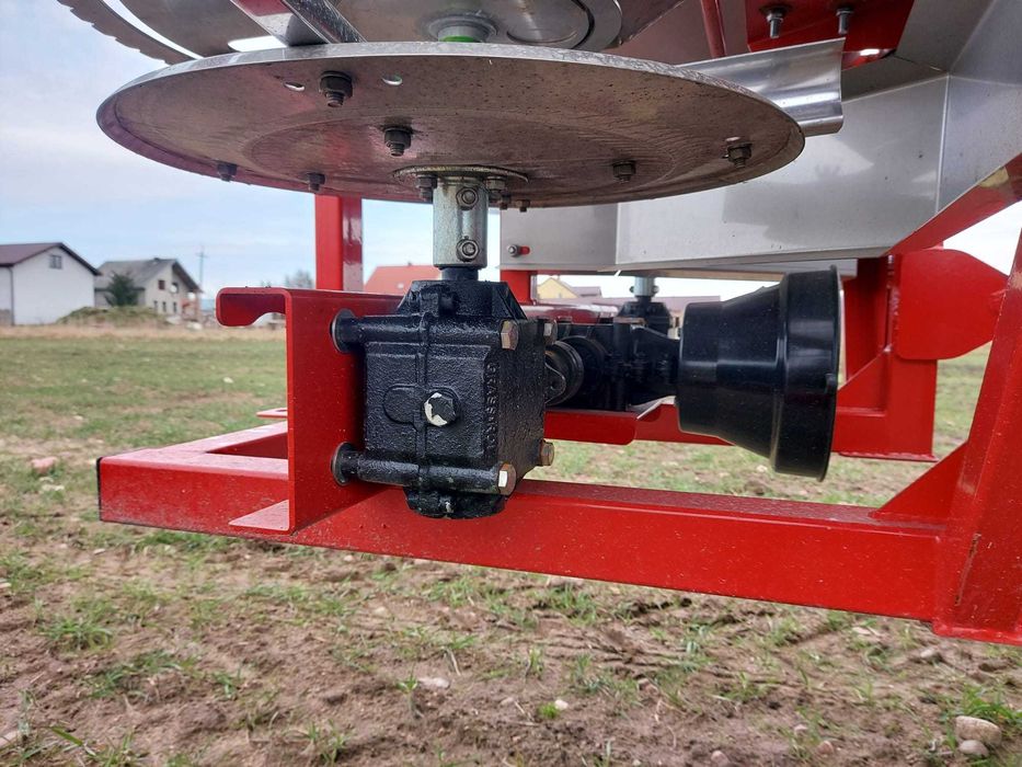Otwieranie hydrauliczne z ciągnika Rozsiewacz nawozów 400,600,1000L