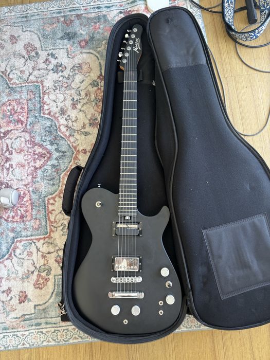 Guitarra Manson MA EVO Sustainiac/Fuzz Factory em Dry Satin Black