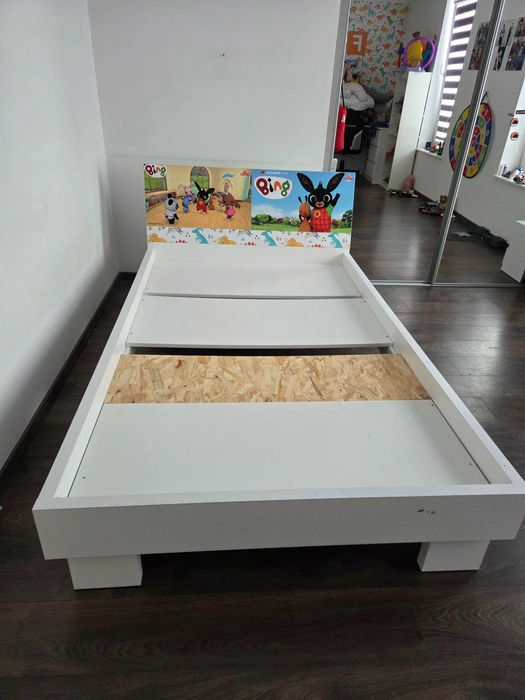 Łóżko z materacem 120x200