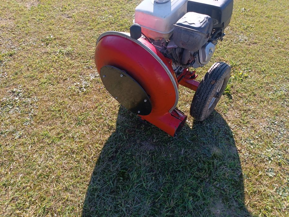 Dmuchawa spalinowa do liści trawy drogowa odkurzacz honda 13km