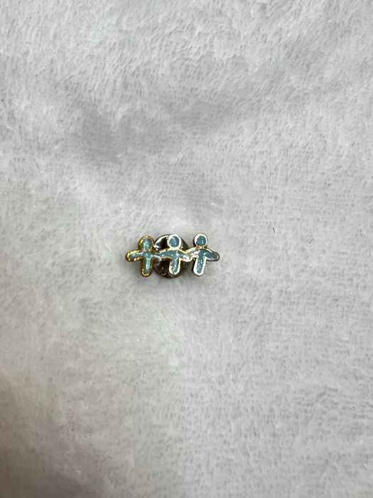 Broszka ludzie people pin pryzpinka casual classy basic aesthetic
