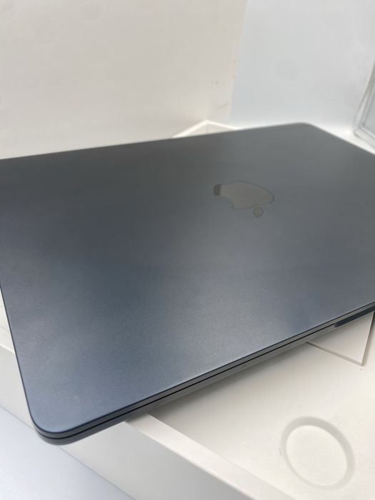 Аpple MacBook Air 13 M3 8/256 Midnight  2024