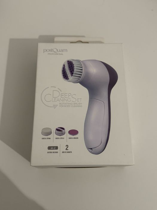 maquina limpeza facial nova com pilhas