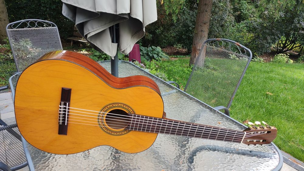 Musima'85 piękna niemiecka gitara klasyczna Komfort i dobre brzmienie !!  Vintage Polecam !!