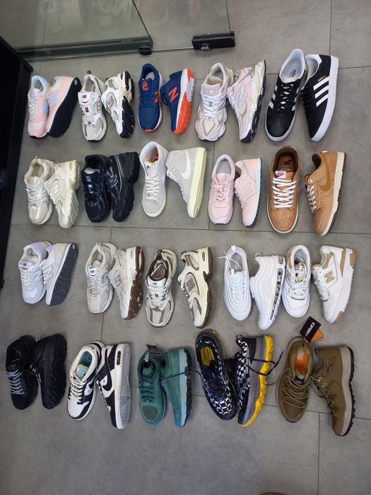 Кросівки опт та роздріб оригінал нові