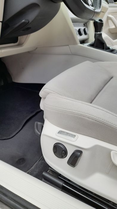 VW  Passat Variant