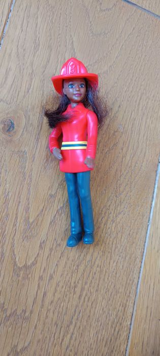 Barbie strażaczka Happy Meal