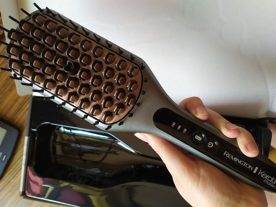 Prostownica Szczotka Remington keratynowa