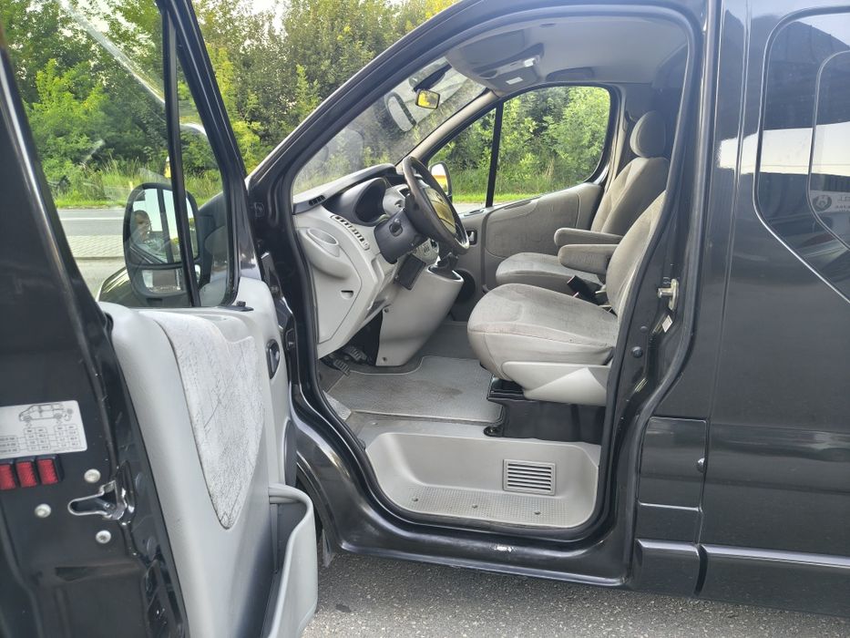 Nissan primastar ( nie Trafic Vivaro) 8 /9osobowy Passenger 2.0dci