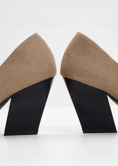 B.P.C czółenka karmelowe na ściętym obcasie 40.