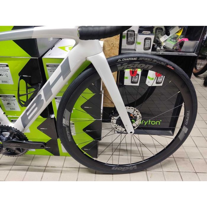 Bh rs1 nova 12x2v