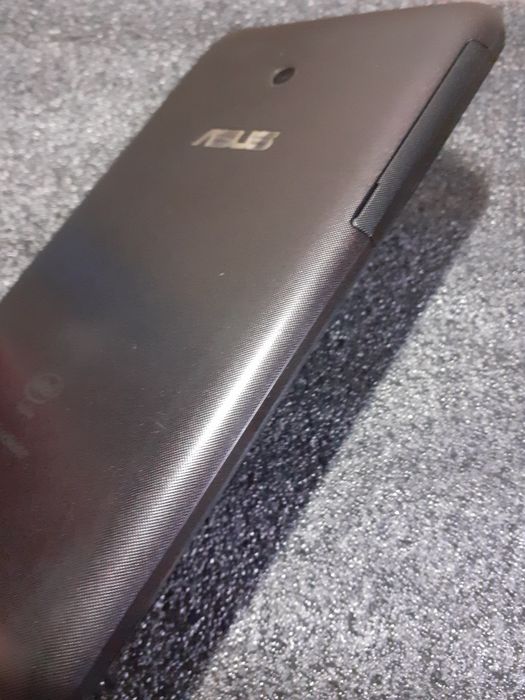 Планшет Asus MeMo Pad 7 K012