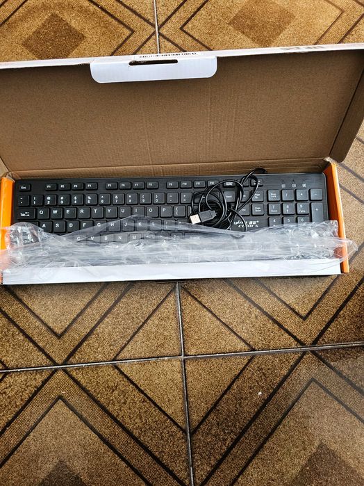 New keyboard in box64739821928065121
