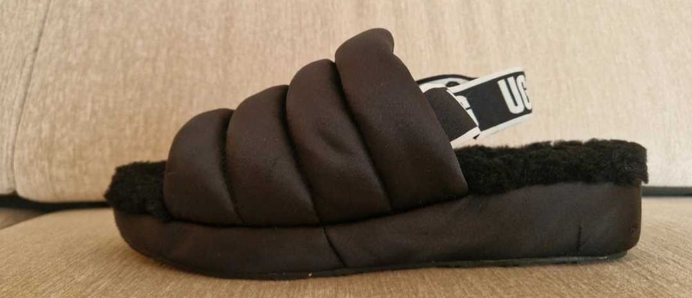 Klapki UGG na platformie r.40