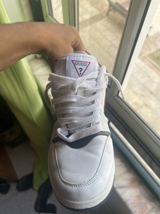 Ténis GUESS originais – ótimo estado