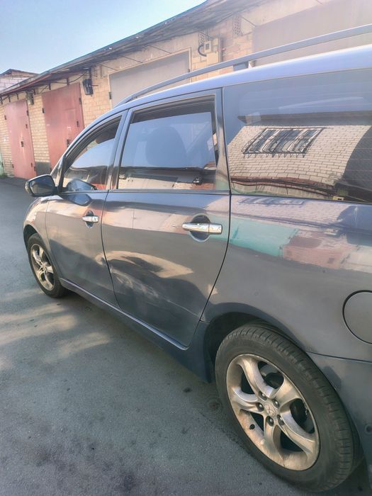 Mitsubishi grandis