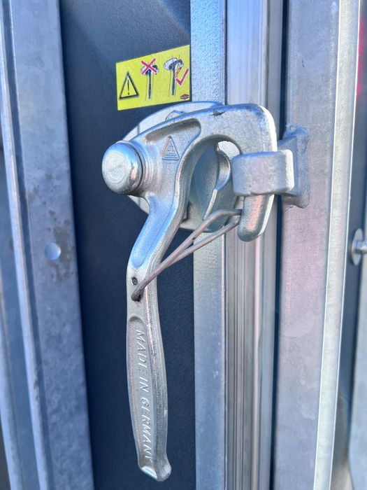 Zapiecie klapy ZAMEK dźwignia  do  Boeckmann