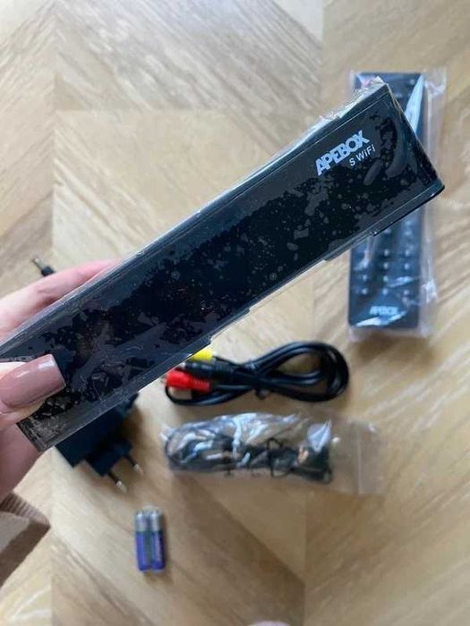 Dekoder satelitarny - Apebox S WiFi DVB-S2