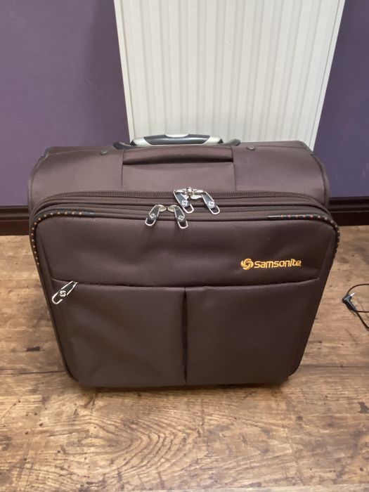 Чемодан,кейс-пилот для ручной клади Samsonite