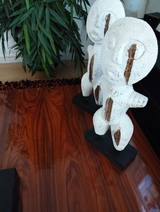 Conjunto estátuas decoração