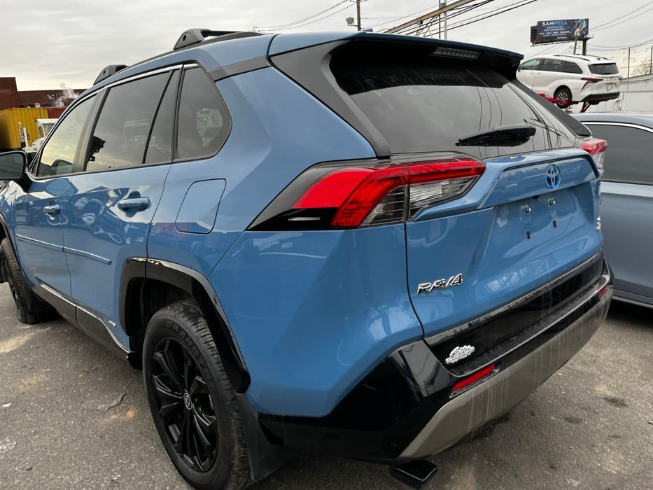 Toyota Rav4, 2024, гібрид, розмитнена